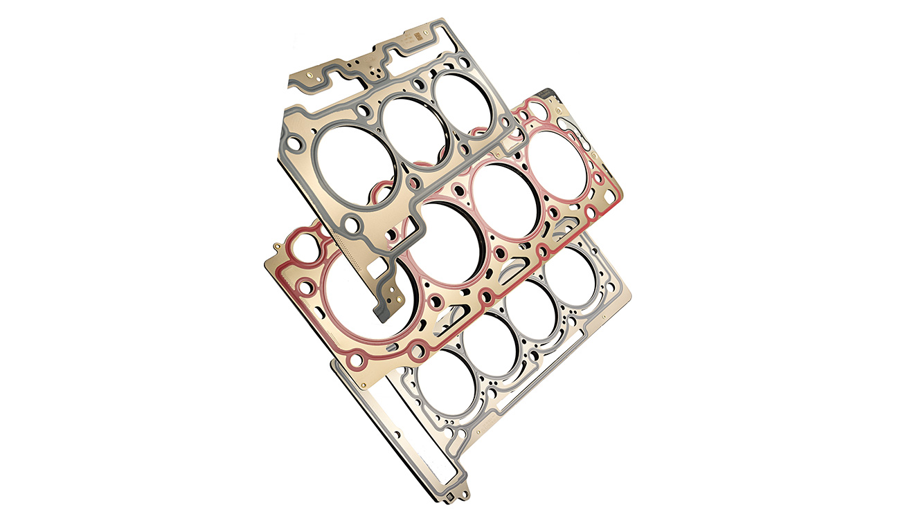 Metaloflex™ cylinder-head gaskets from ElringKlinger consist of beaded, elastomer-coated spring steel layers (single or multi-layer). The modular design (coating, bead and stopper) enables the gaskets to be tailored precisely to the relevant engine.