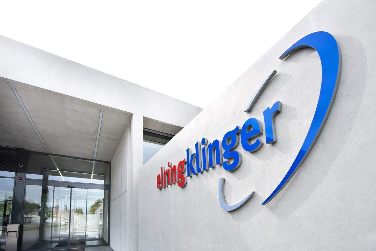 ElringKlinger ist ein weltweit führender Systempartner der Automobilindustrie für Leichtbaulösungen, Elektromobilität, Dichtungs- und Abschirmtechnik, Werkzeugtechnologie sowie Engineering-Dienstleistungen.